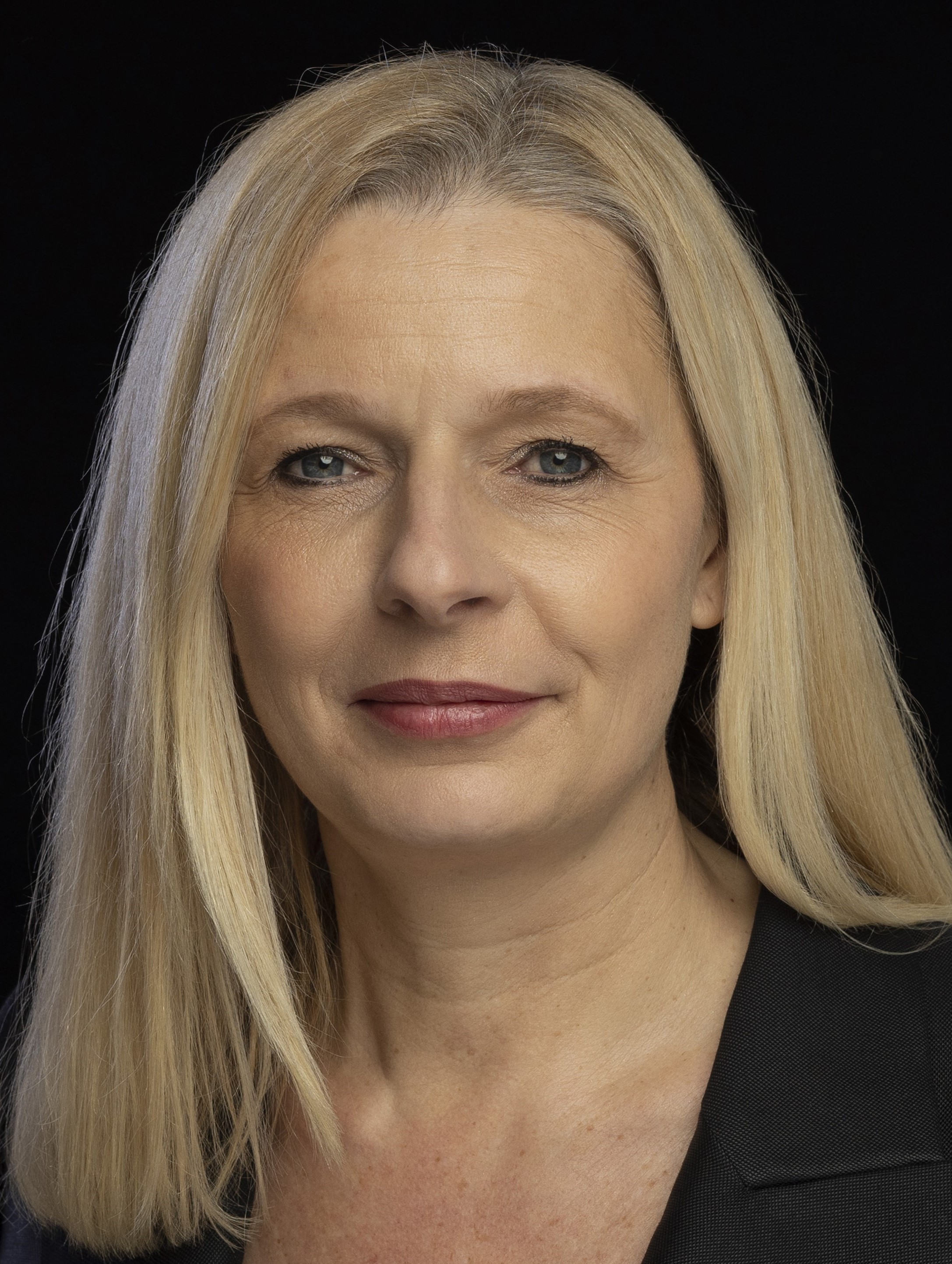 IAP4284-2ed.jpg IAP4284-2ed.jpg